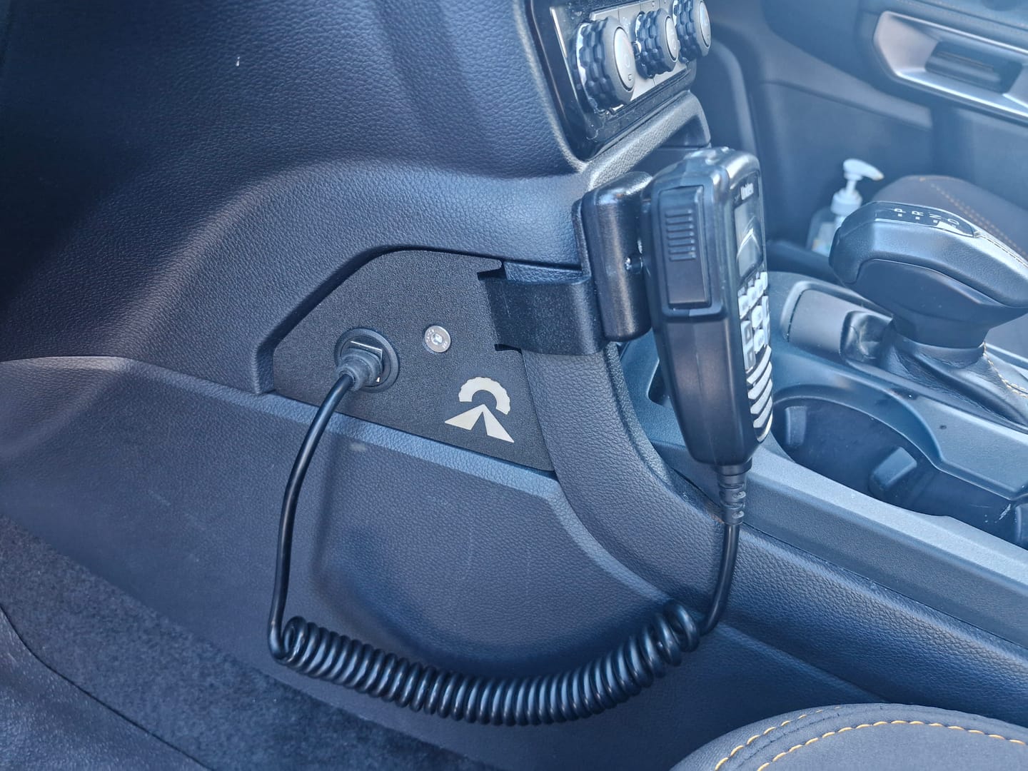 Customer photo review of UHF Handpiece Mount - Ford Ranger NextGen & Super Duty & Everest - Centre Console