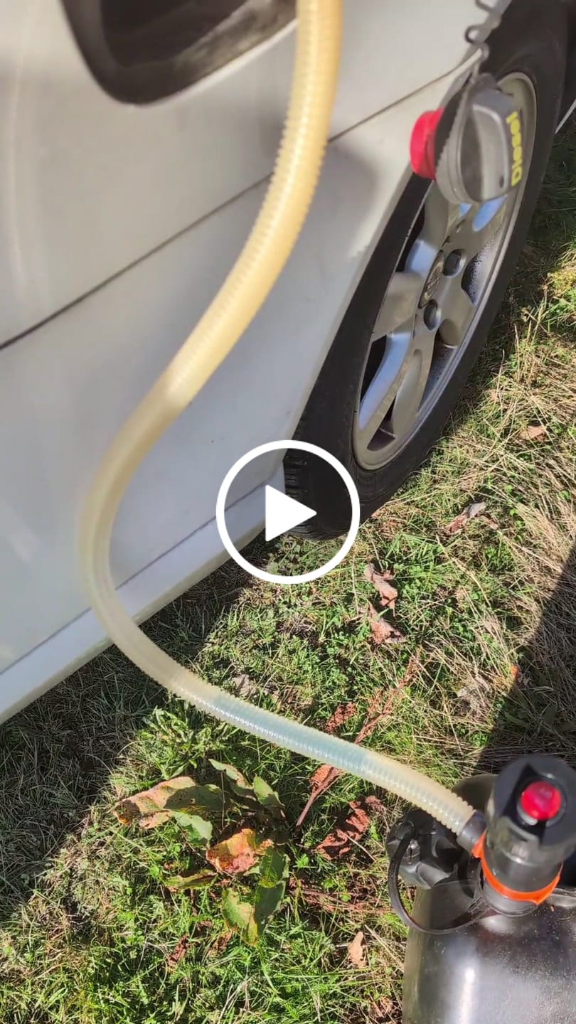Customer video review of FuelMover™ Extended - Från dunkens botten till tankens topp