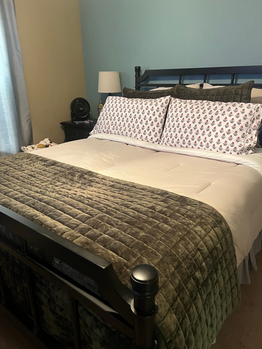 Customer photo review of MarshMellow Comforter