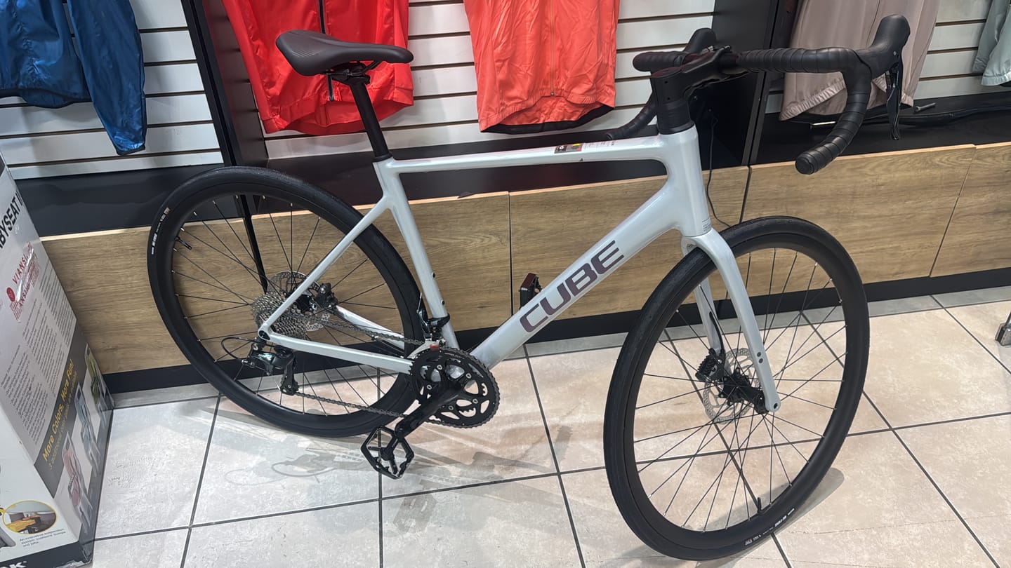 Customer photo review of Llanta Maxxis RE-FUSE 700 x 32C  MaxxShield Kevlar