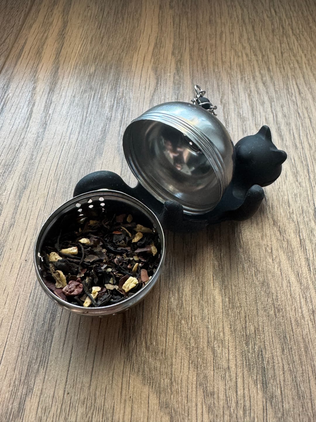 Customer photo review of Cattea – Tee-Ei als schwarze Katze für magische Teerituale
