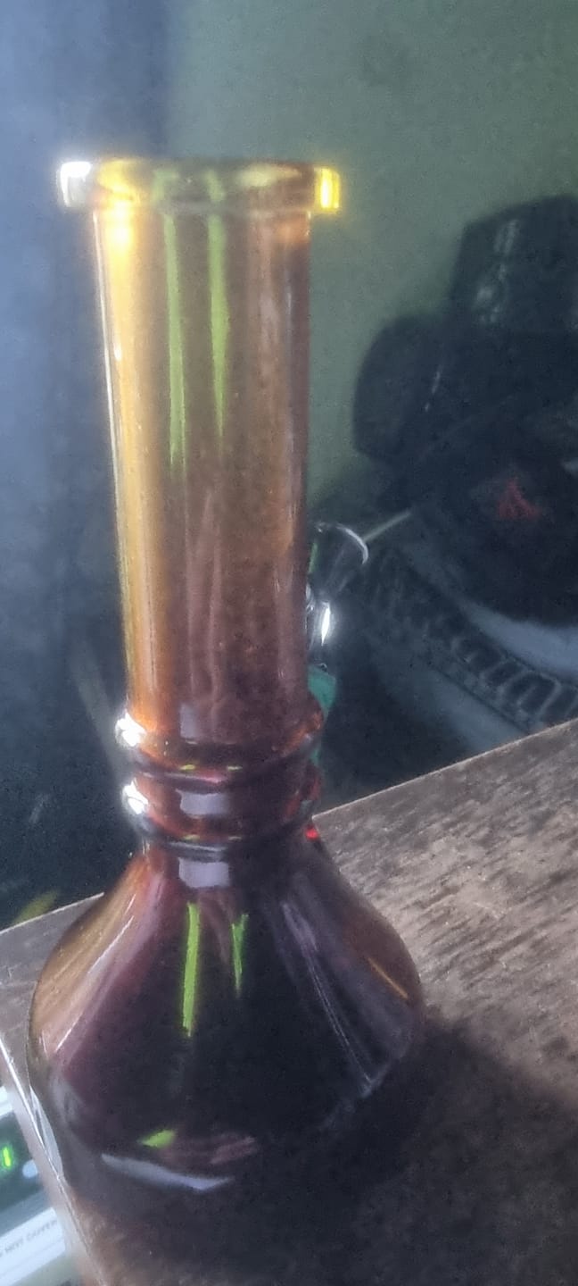 Customer photo review of Multicolor Mini Beaker Shape Waterpipe 16cm