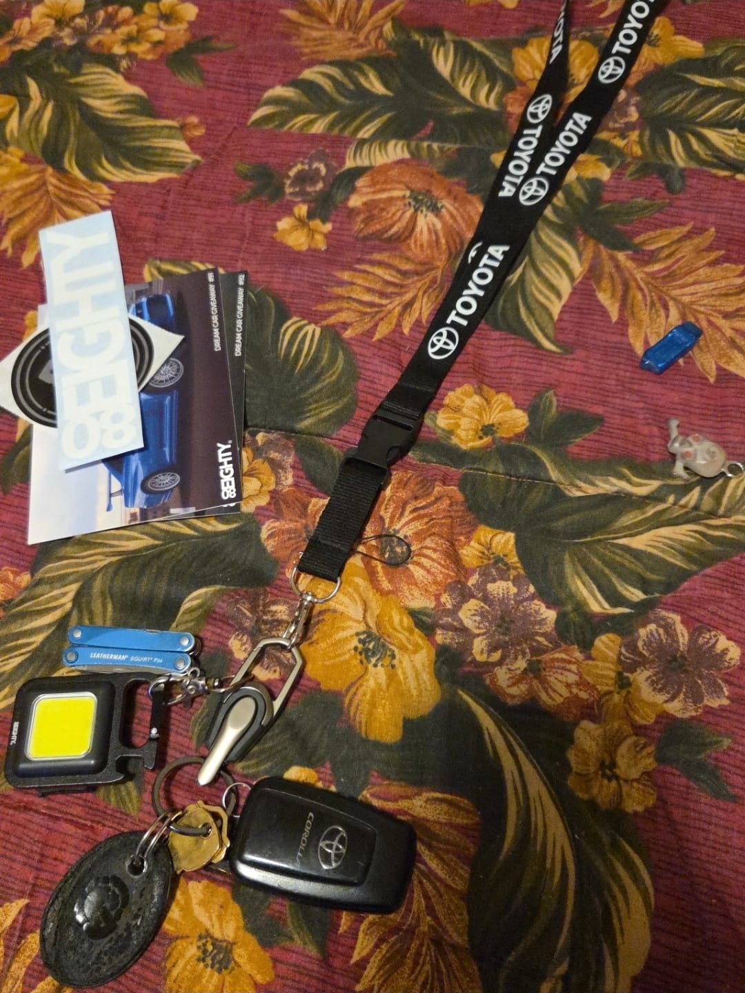 Customer photo review of 80Eighty® Zinc Alloy Keychain