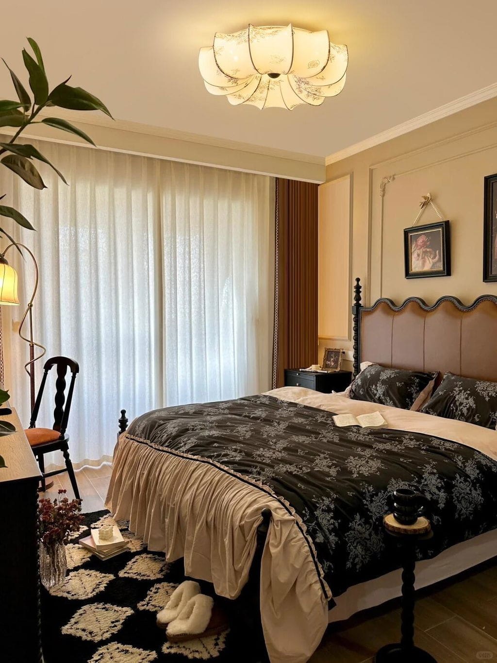 Customer photo review of Beige Fabric Ceiling Light, Flush Mount, Warm Light, 50 cm
