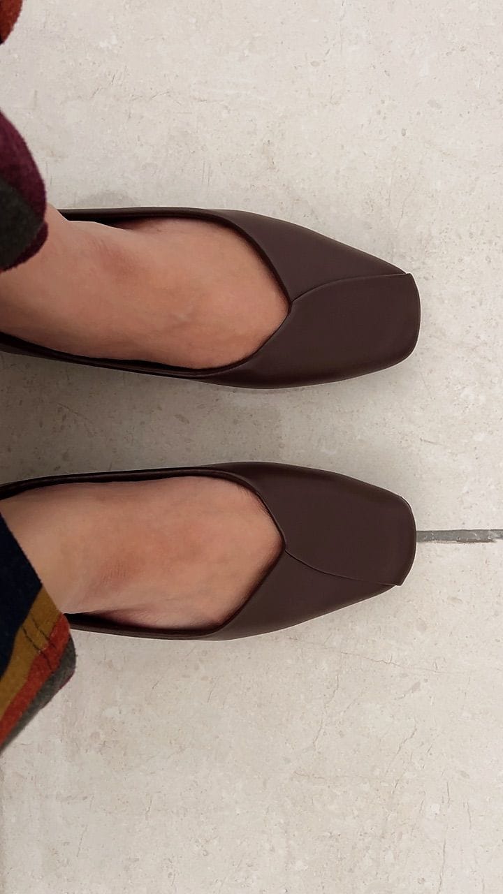 Customer photo review of Tulip Flats & Ballerinas In Coffee