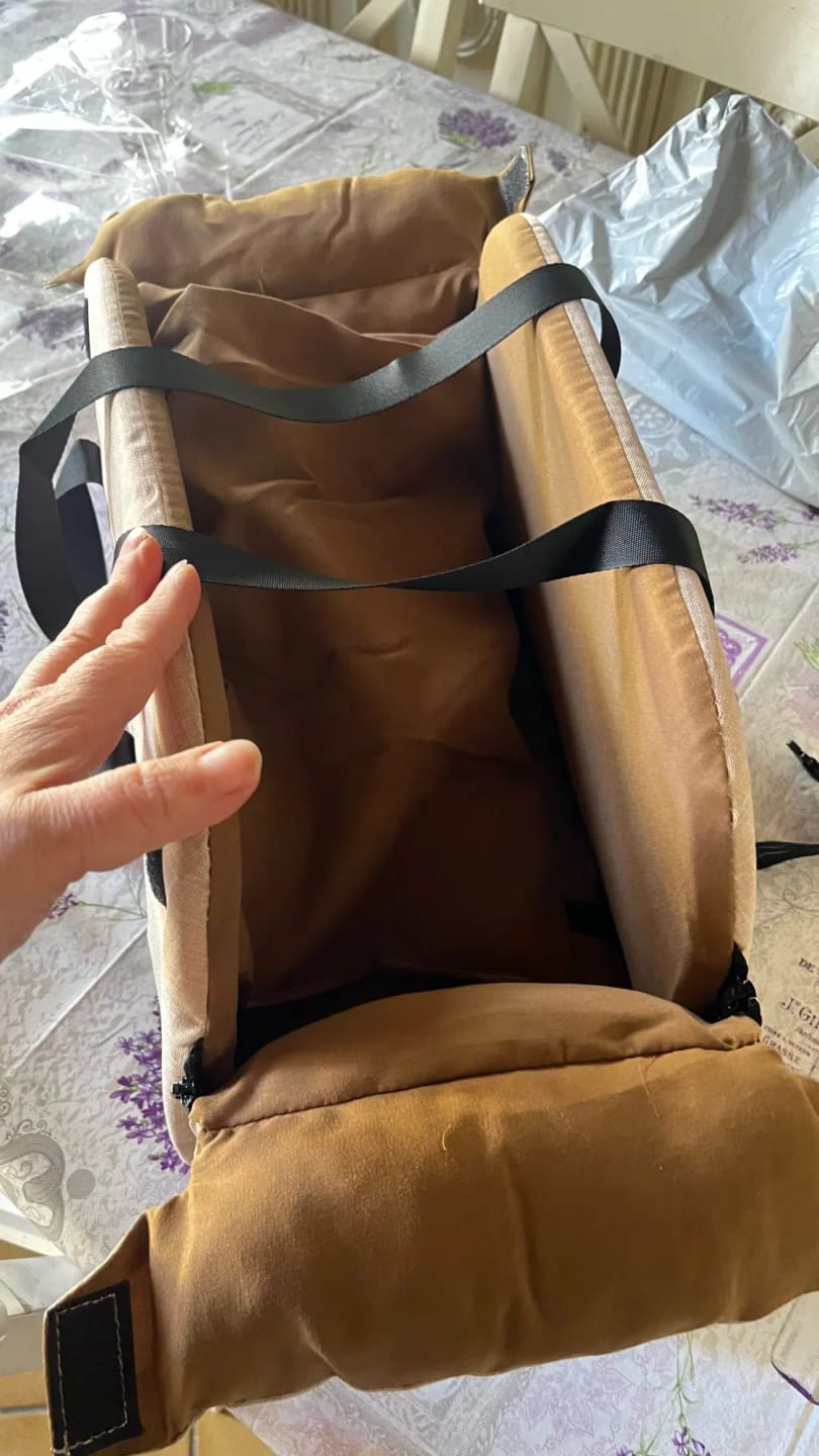 Customer photo review of ™PawPilot- מושב בוסטר יוקרתי לרכב