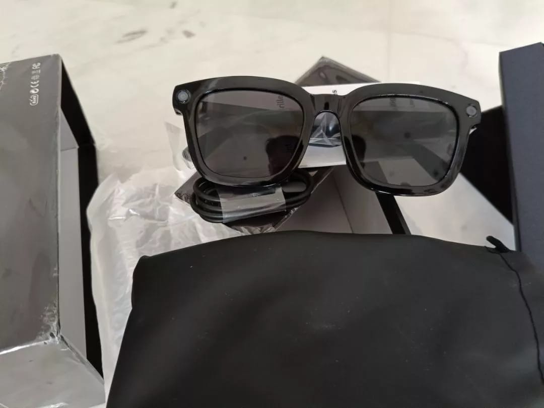 Customer photo review of AI Smart Sunglasses Camera with photochromic