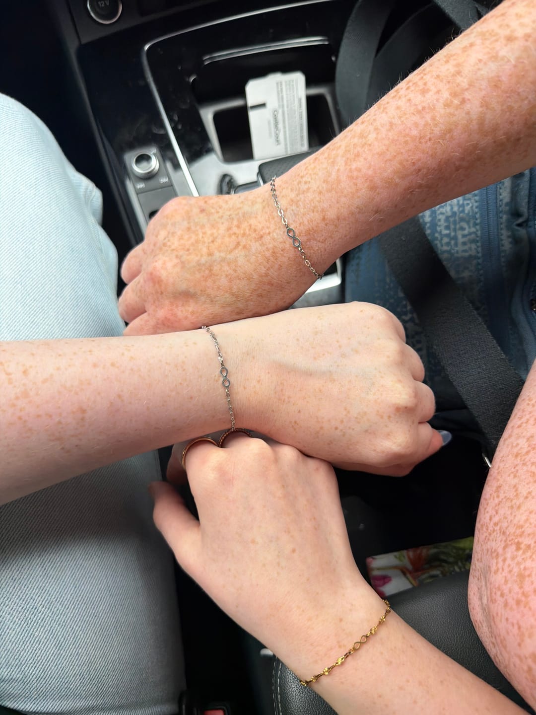 Customer photo review of Linked Permanent Jewellery Experience (deposit only)
