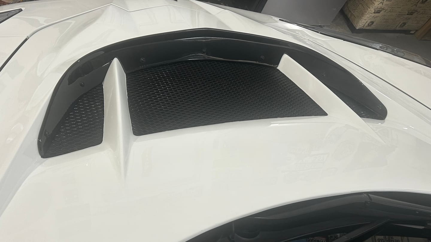 Customer photo review of 2020-2026 Corvette C8 Type-ZR1 Double Sided Carbon Fiber 2pc Hood For Stingray/Z06/E-Ray