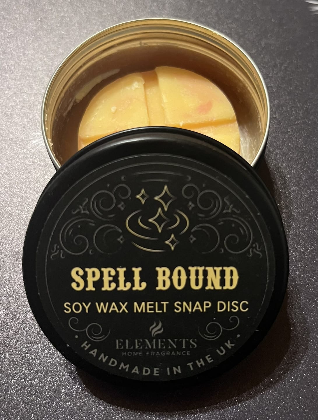 Customer photo review of Spell Bound Duftwachs