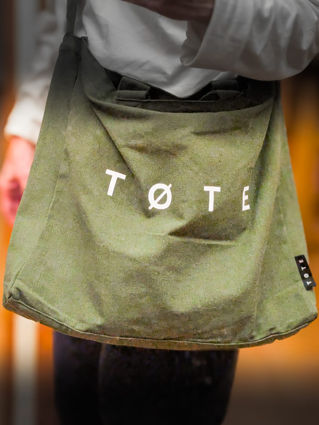 Customer photo review of Khaki Green TØTE Bag
