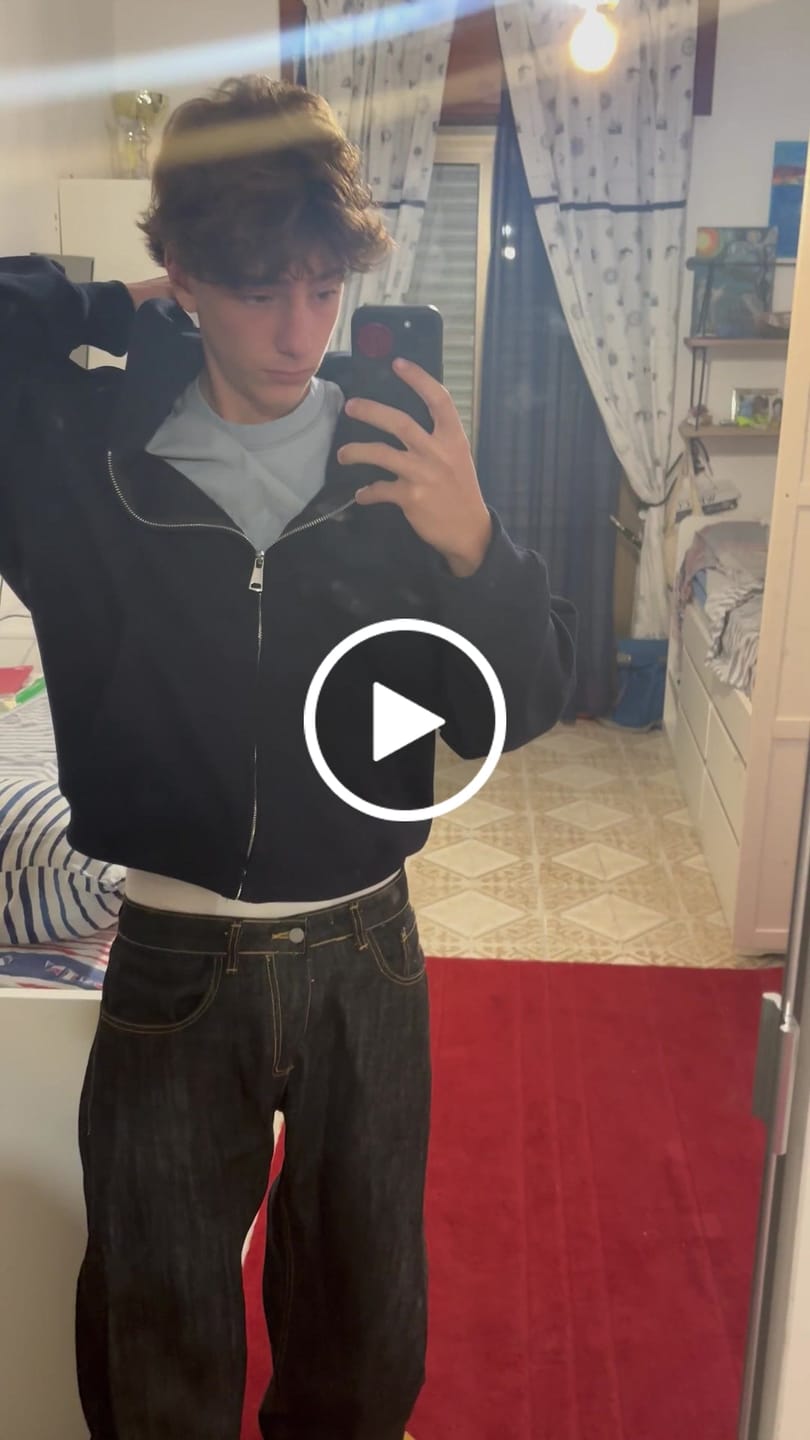 Customer video review of Zip Hoodie Premium Blanks 330GSM Night Blue