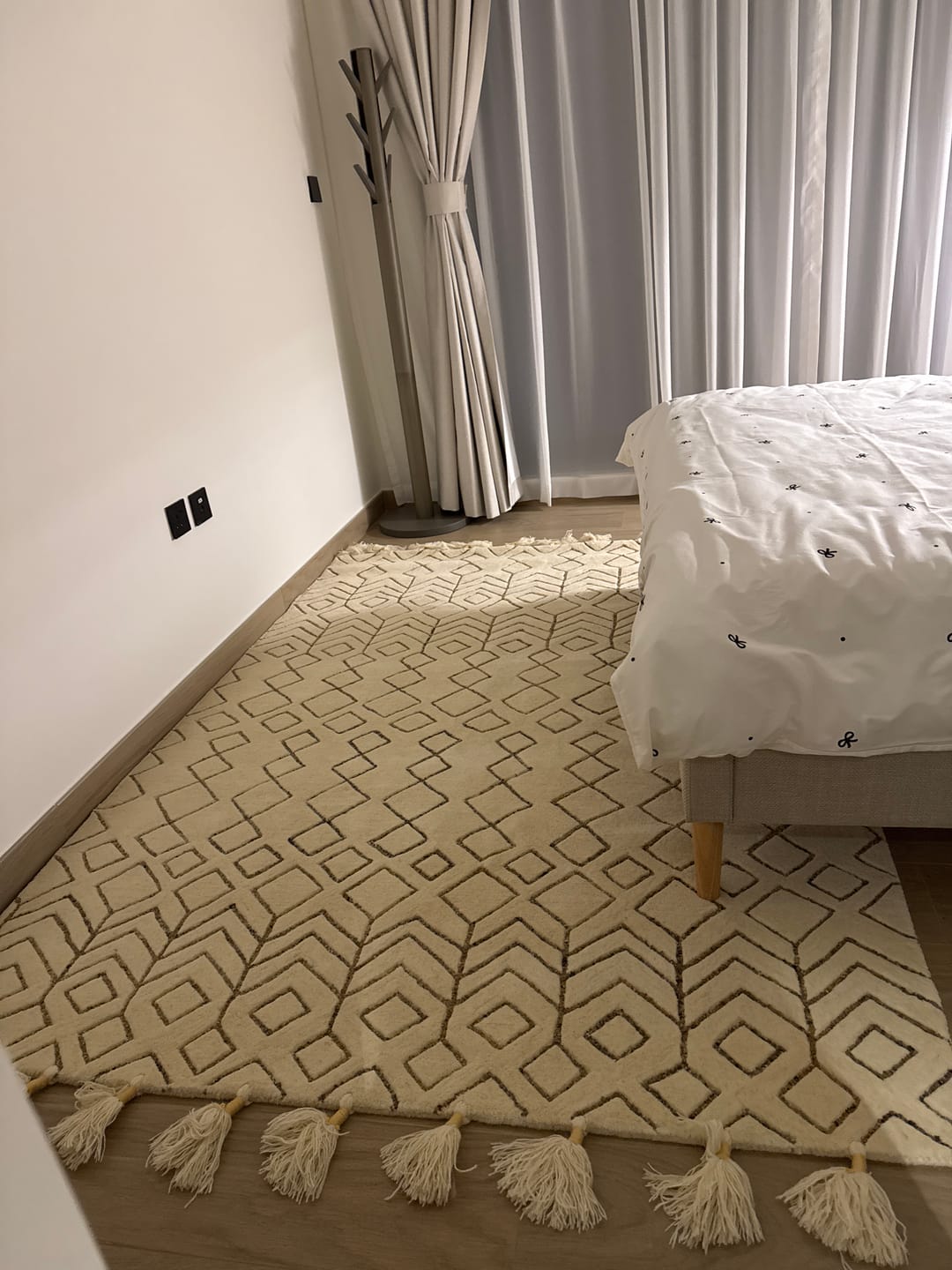 Customer photo review of 230X160 Cm Handmade Rug  Jh-20368-L