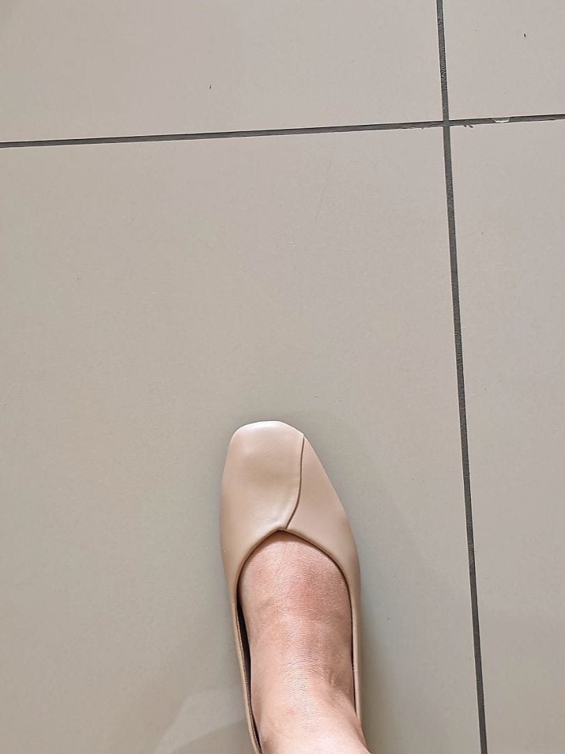 Customer photo review of Tulip Flats & Ballerinas In Almond