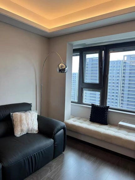 Customer photo review of Arc Floor Lamp, Telescopic Arm, Tilting Head, 188 cm, Plug In