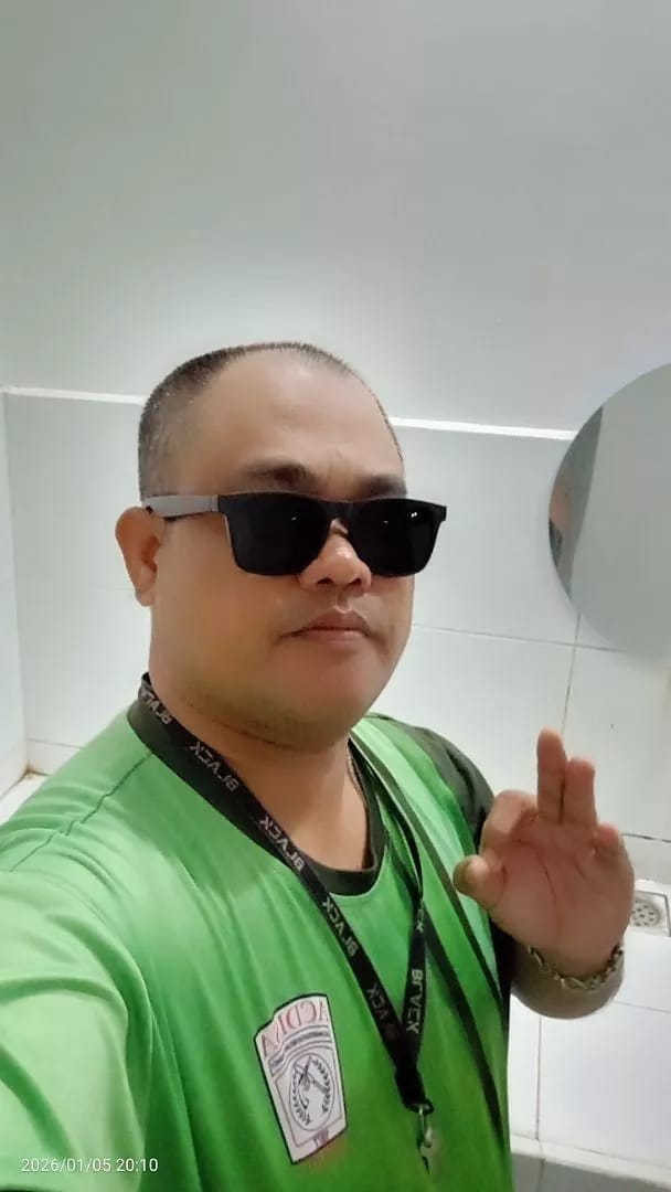 Customer photo review of AI Smart Sunglasses Camera with photochromic
