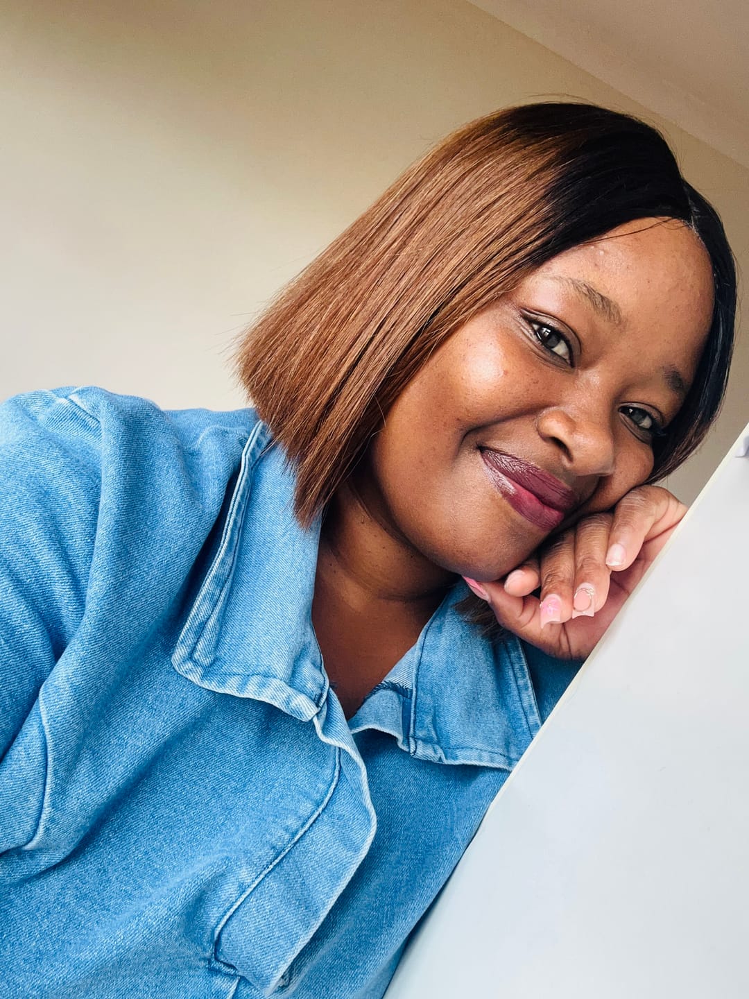 Customer photo review of Vietnamese Bob Lace Wig Straight 1B4