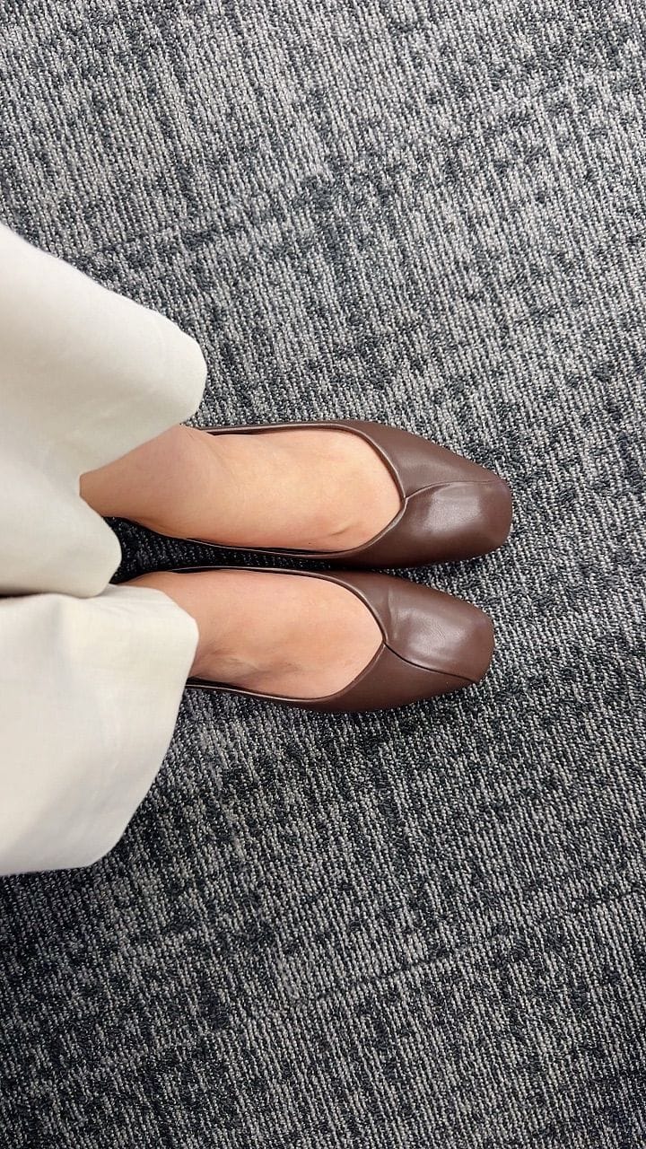 Customer photo review of Tulip Flats & Ballerinas In Coffee