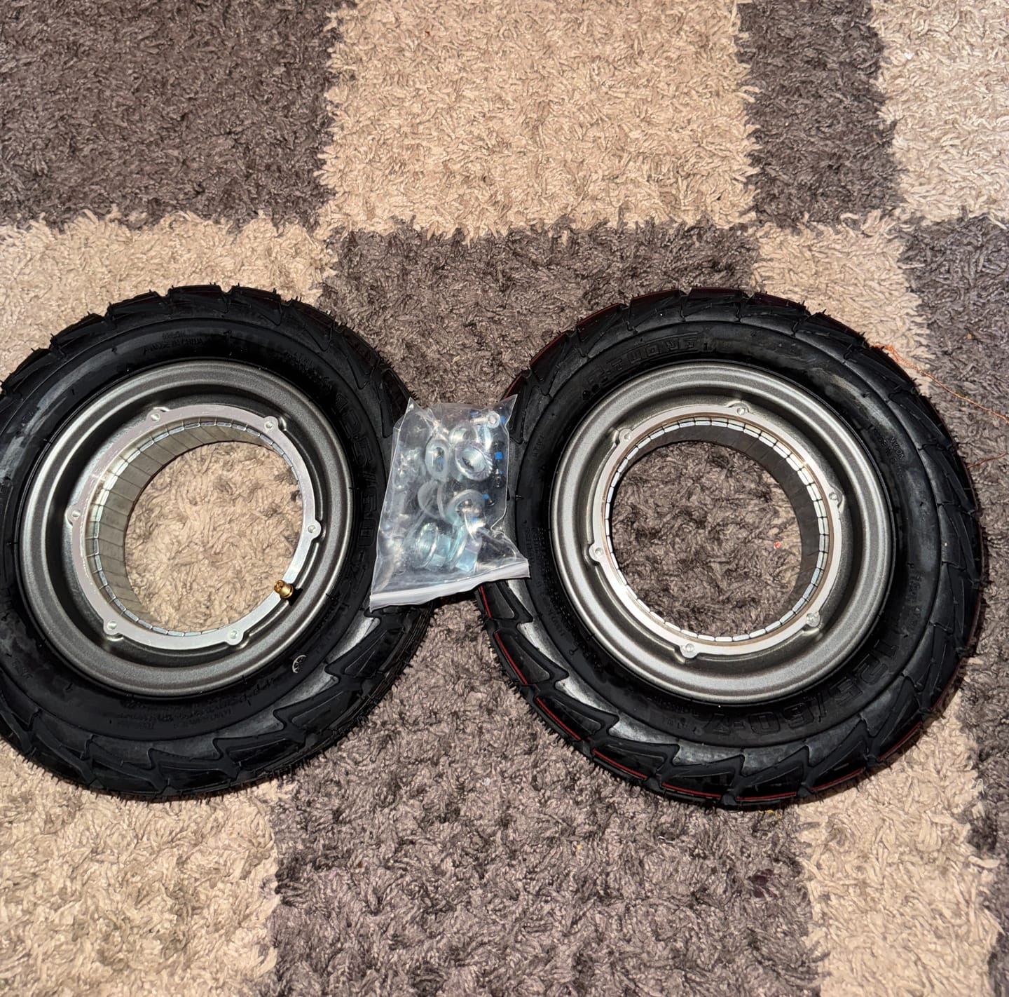 Customer photo review of T90 Tyre+wheel