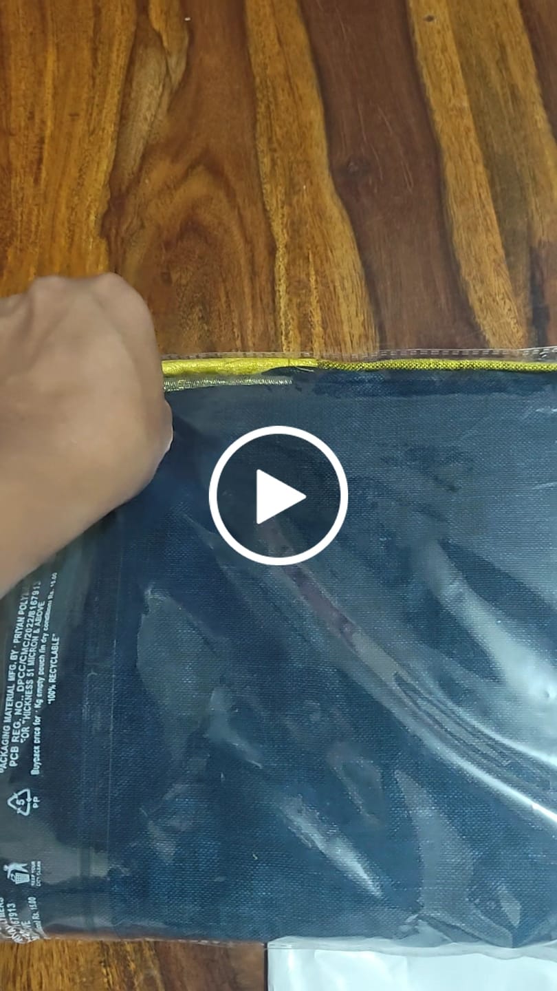 Customer video review of Handwoven Pure Linen Saree