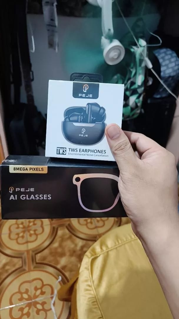 Customer photo review of AI Smart Sunglasses Camera with photochromic