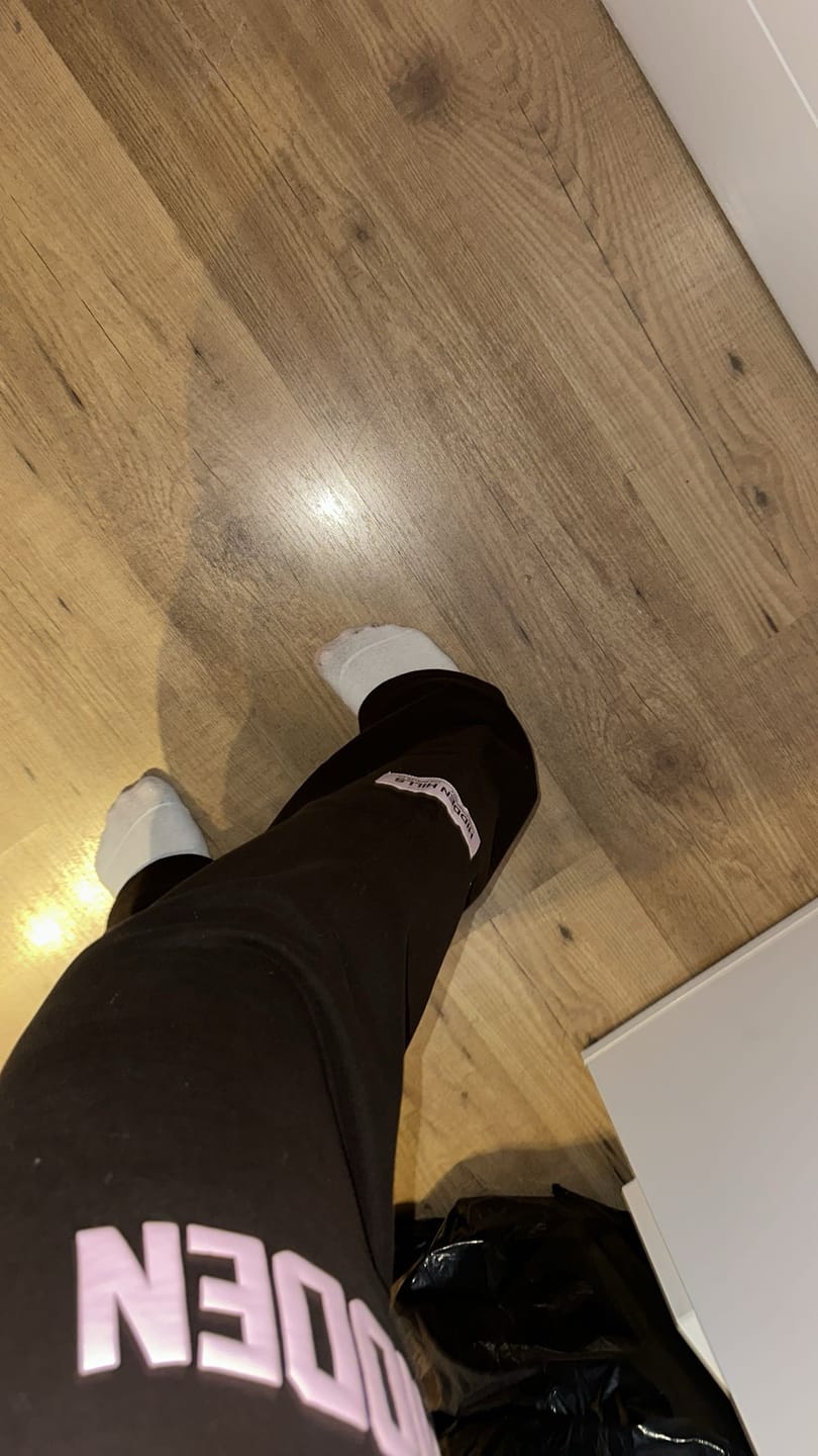 Customer photo review of STRIPED STRAIGHT LEG SWEATPANTS NAVY/LIGHT PINK