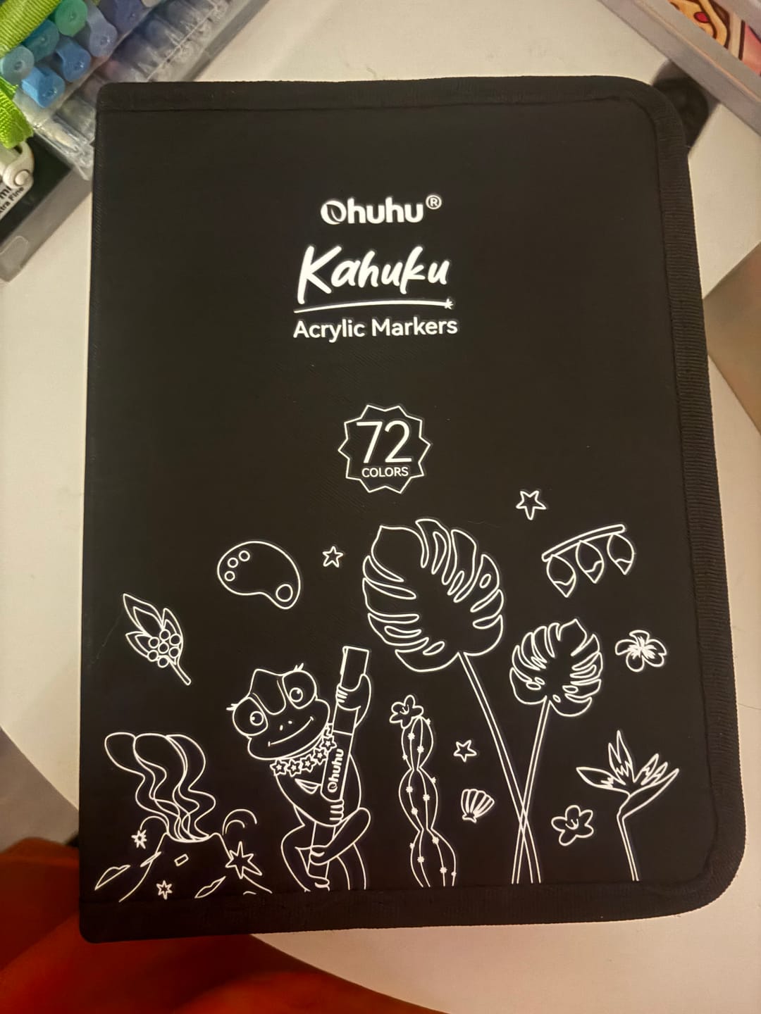 Customer photo review of Ohuhu Kahuku Series Direct-ink Acrylic Paint Markers