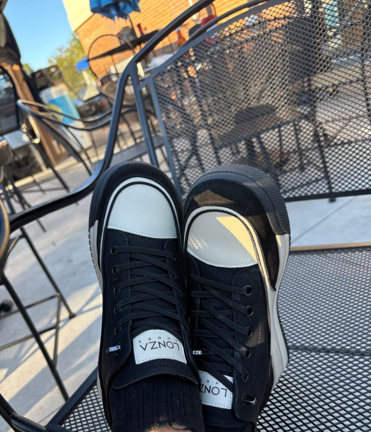 Customer photo review of Bris Black