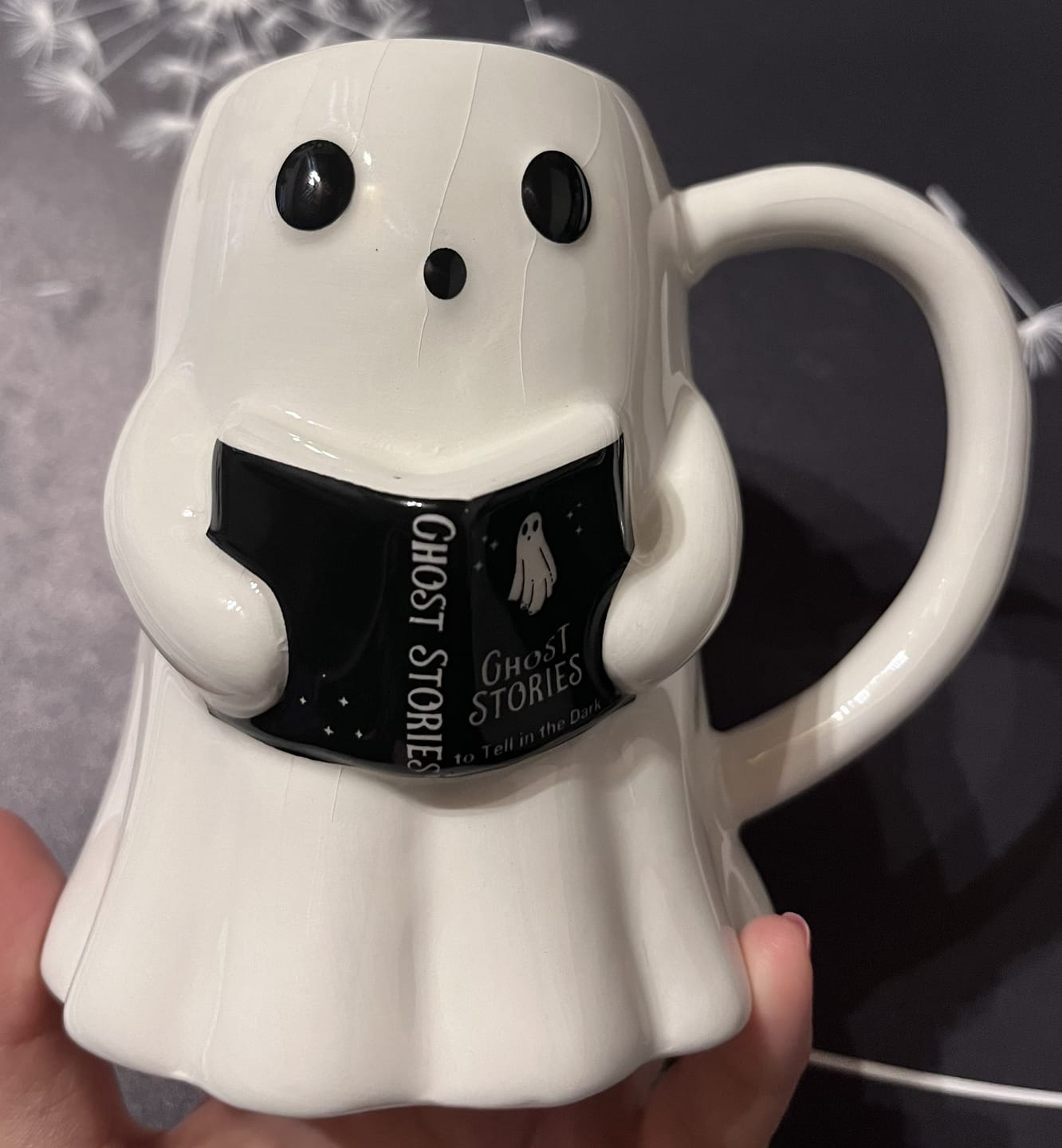 Customer photo review of Geister Tasse – Keramikbecher mit lesendem Gespenst