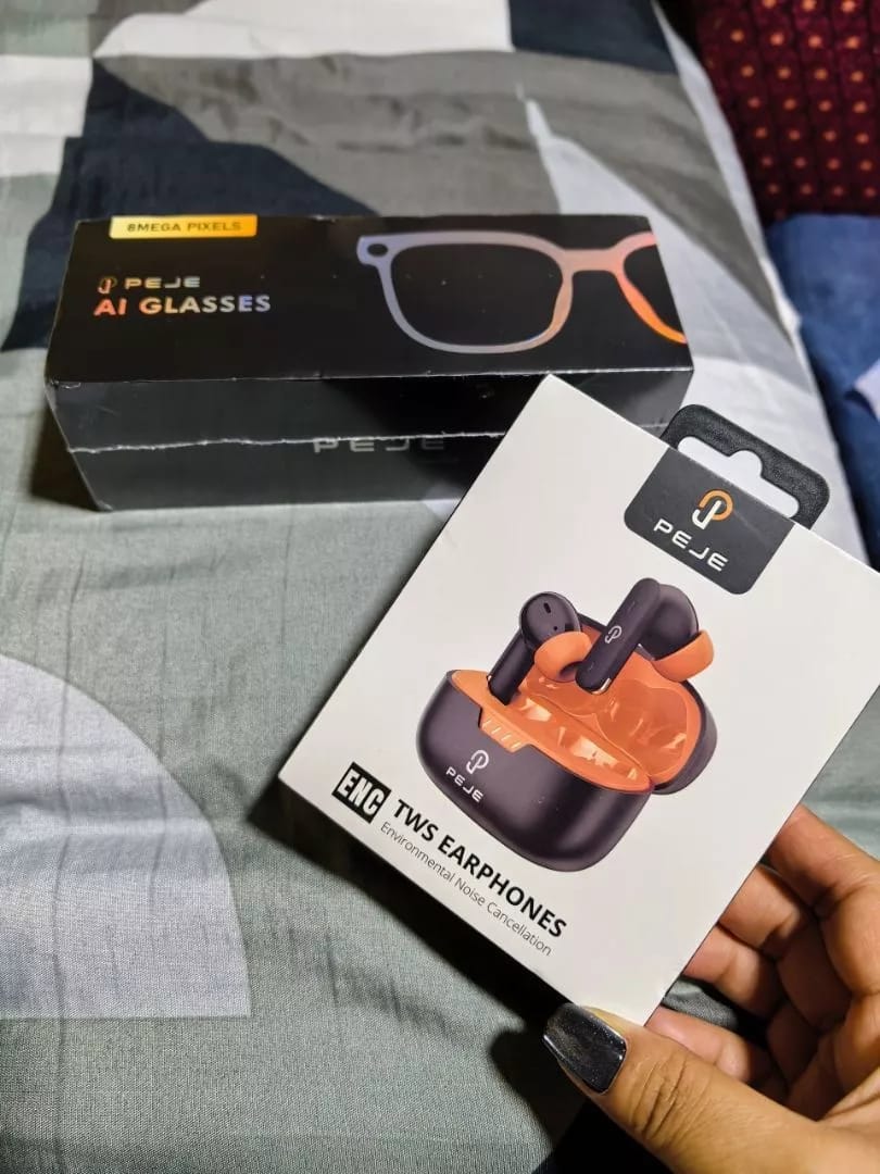 Customer photo review of AI Smart Sunglasses Camera with photochromic
