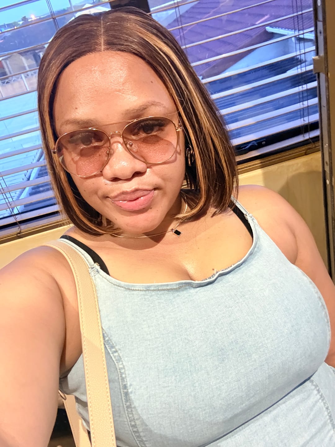 Customer photo review of Bone Straight Vietnamese 5x5 Lace Wig – Piano Brown 10"
