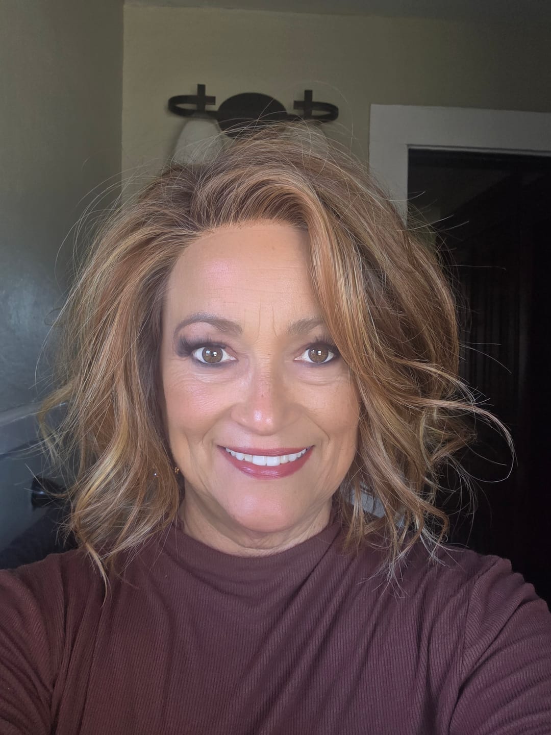 Customer photo review of PEOPLE'S CHOICE - Mocha Maple Frost