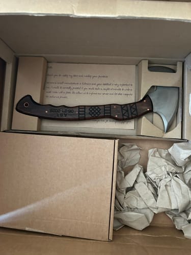 Customer photo review of Hand forged tomahawk "Nanook"