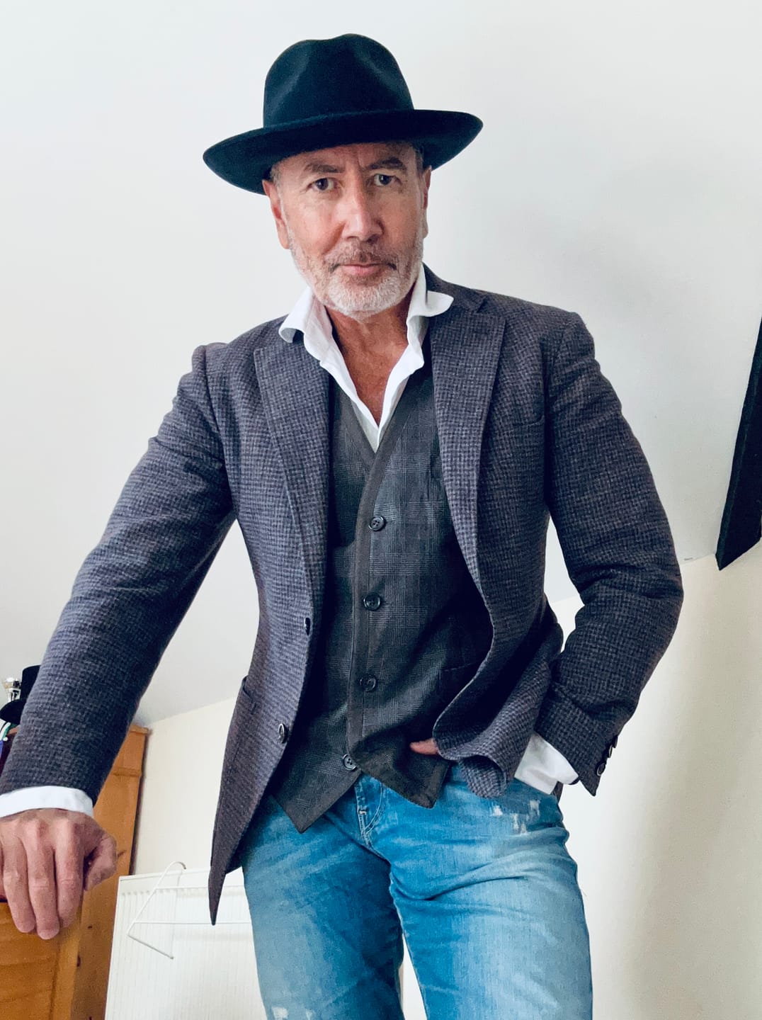 Customer photo review of Alfred Cashmere Suede Fedora