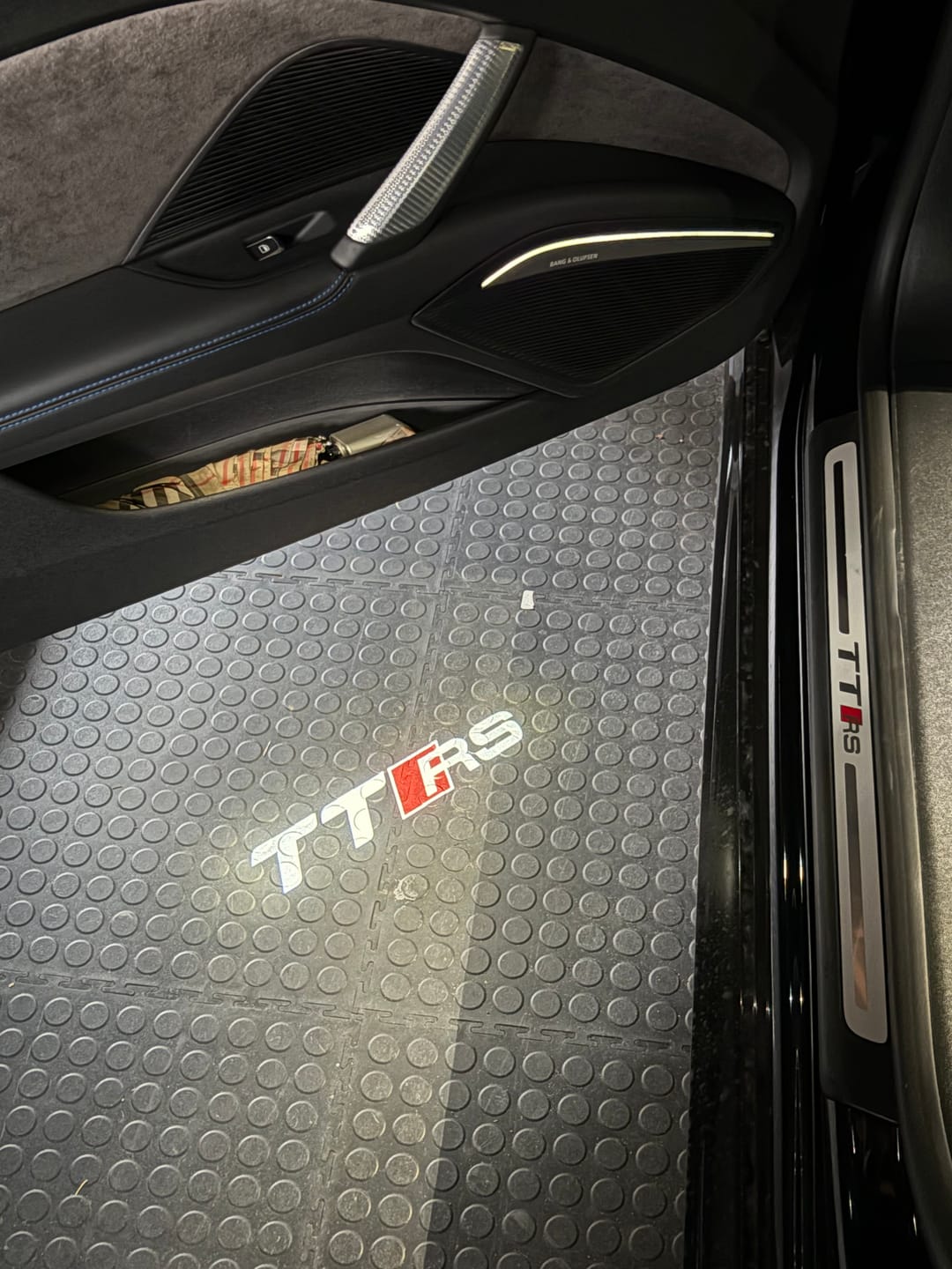 Customer photo review of AUDI DOOR LIGHTS