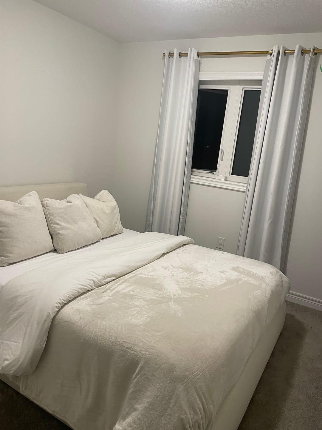 Customer photo review of Ophelia Form Bed