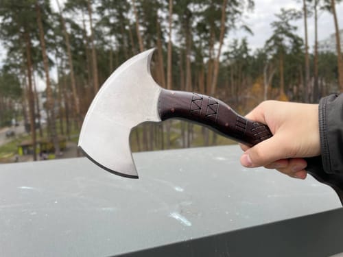 Customer photo review of Hand forged tomahawk "Nanook"