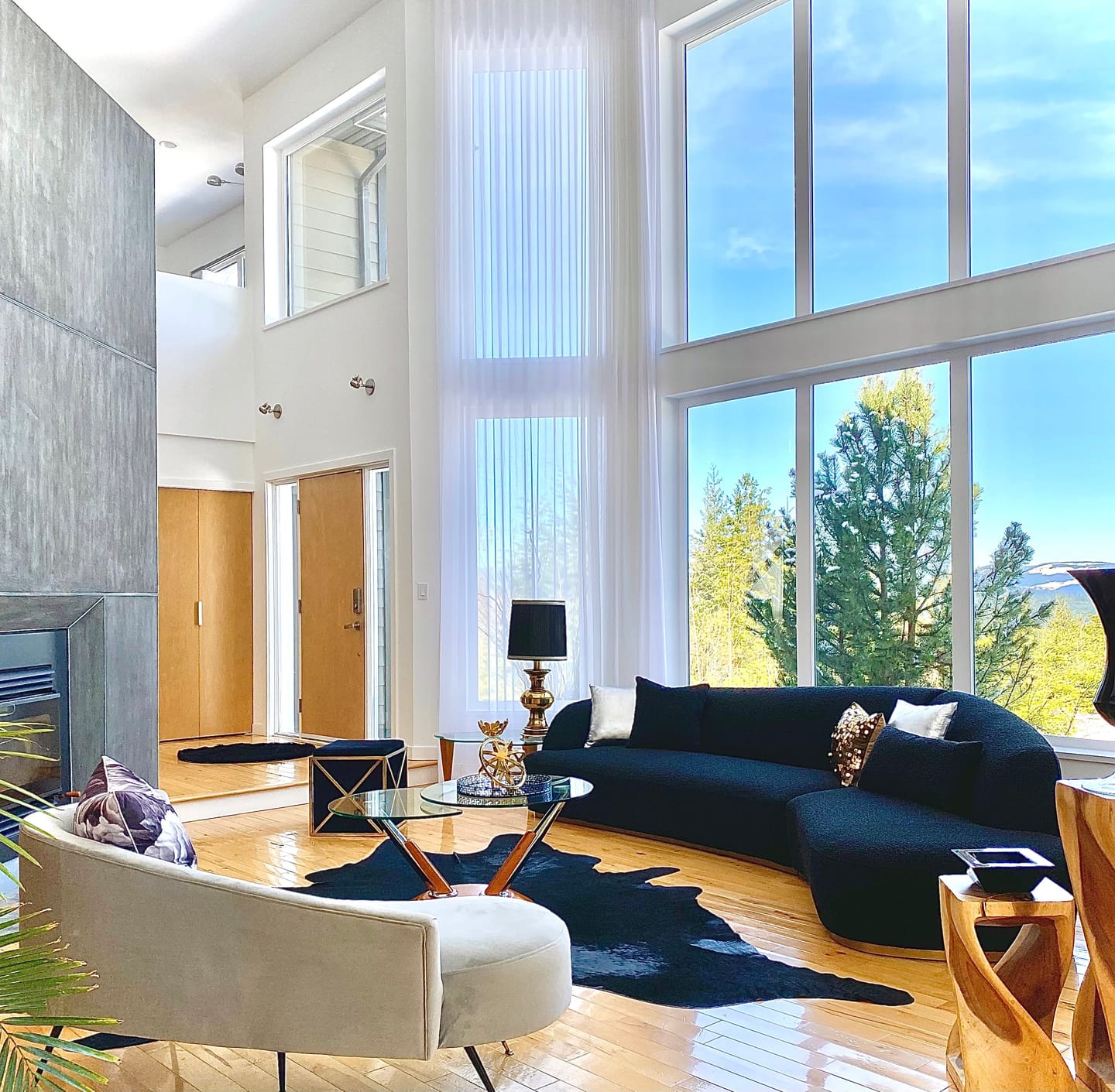 Customer photo review of Reya Form Curved Modular Sectional