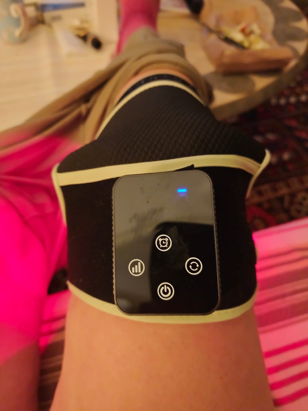 Customer photo review of Koanna® Rotlicht Bandage gegen Knieschmerzen