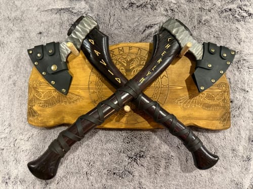 Customer photo review of Hand forged axe “Sterk Vorley” with leather cover