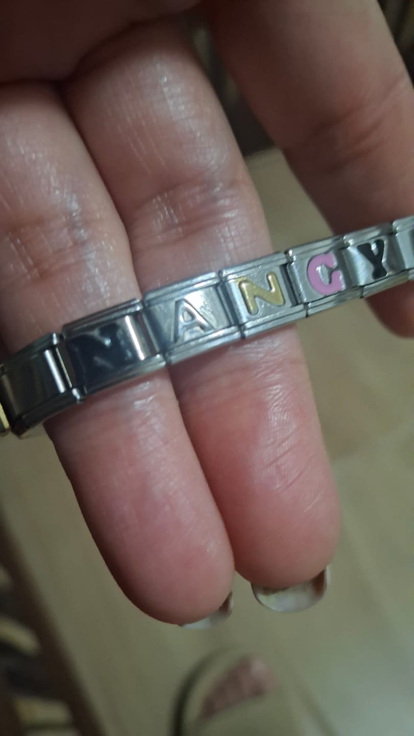 Customer photo review of Charm Inicial Negra