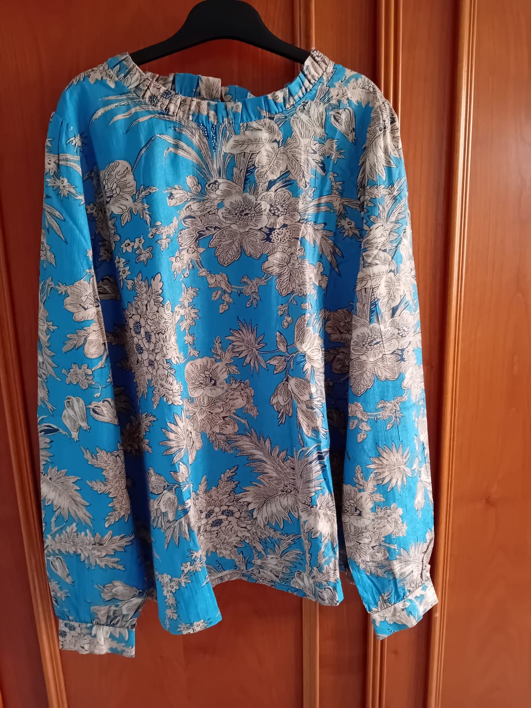 Customer photo review of Blouse  Fantine - Pastoral Bleu