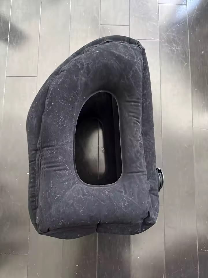Customer photo review of Almohada Cervical Inflable 360°