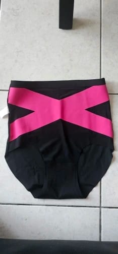 Customer photo review of Culotte taille haute à bandes croisées