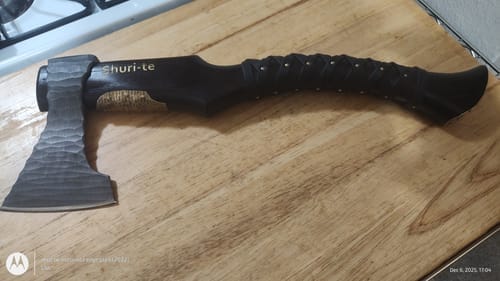 Customer photo review of Hand forged axe “Sterk Vorley” with leather cover