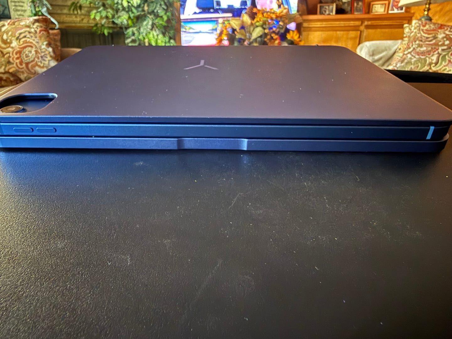 Customer photo review of Brydge 11.0 – Aluminum Keyboard for iPad (10th Gen & A16)