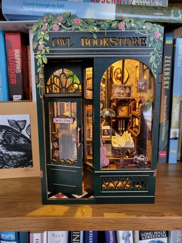 Customer photo review of Book Nook - Librairie des Hiboux