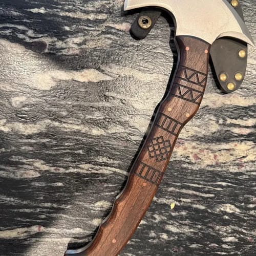 Customer photo review of Hand forged tomahawk "Nanook"