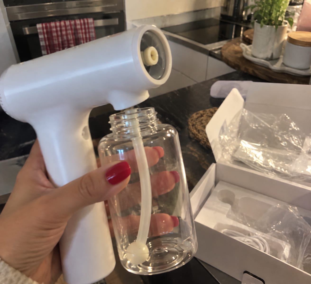 Customer photo review of Nebula Pro™️-Vaporizzatore antiodori per animali