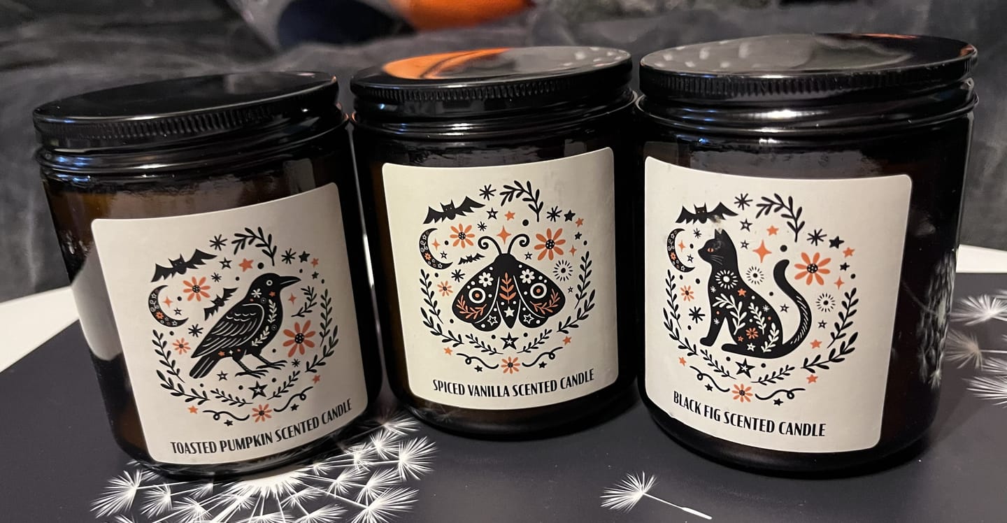 Customer photo review of Duftkerzen-Set mit düsteren Folklore-Motiven – 3-teilig